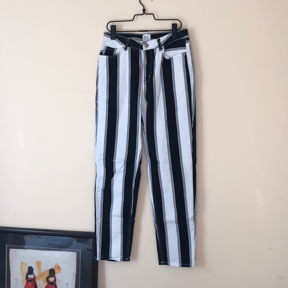 BDG | US 28 Striped Mom Jeans
